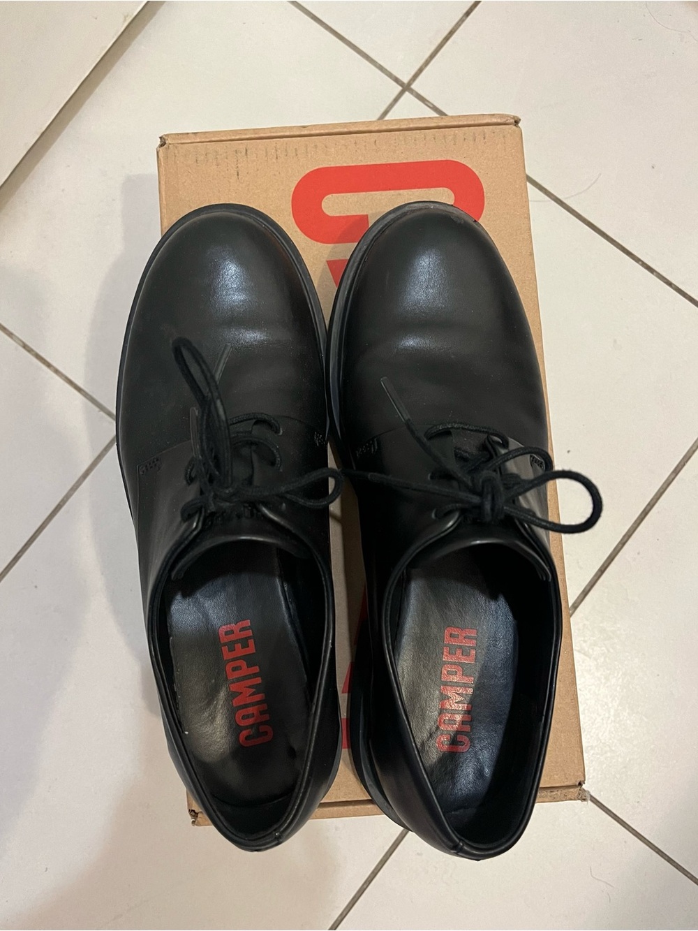 Camper Neuman Black Women’s Lace-Up Formal Shoes